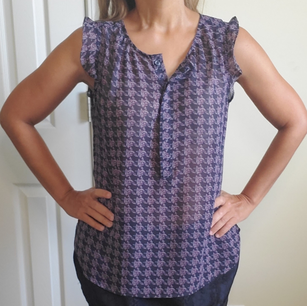 Ann Taylor Factory Ruffle Short Sleeves Bl…